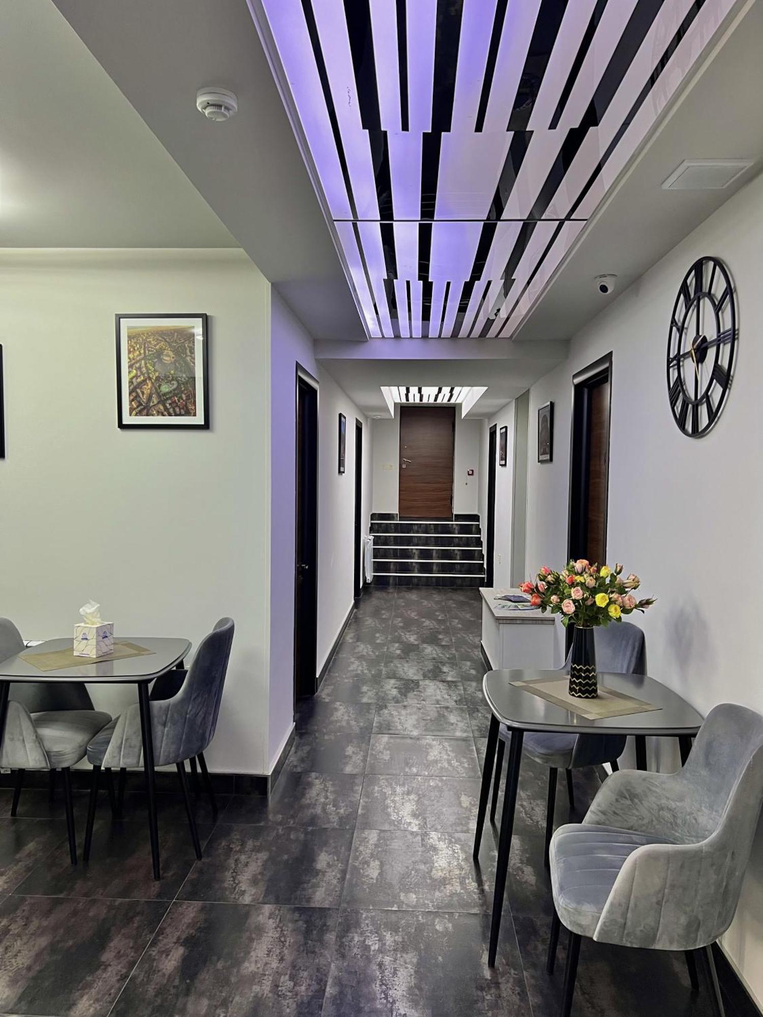 יירבאן Mashtots Hotel מראה חיצוני תמונה