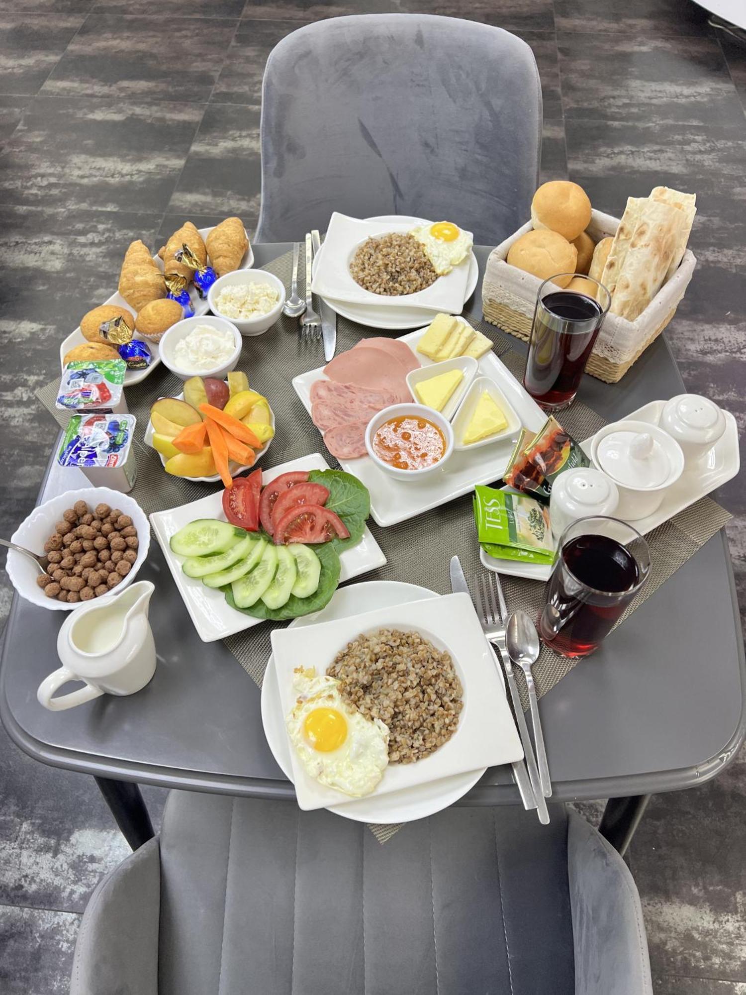 יירבאן Mashtots Hotel מראה חיצוני תמונה