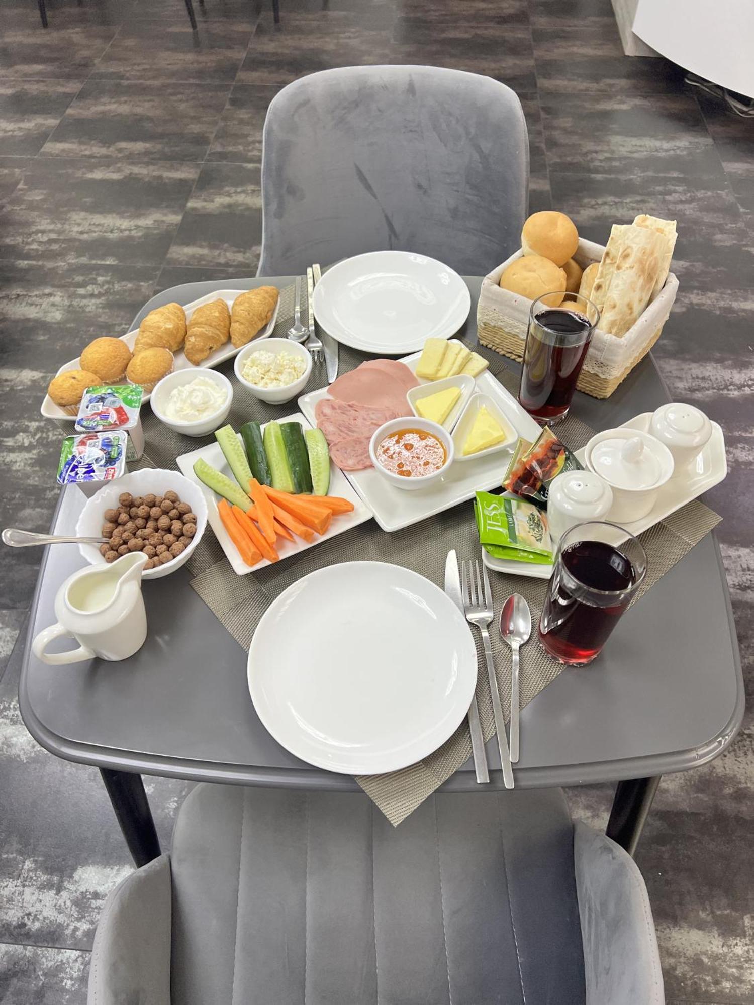 יירבאן Mashtots Hotel מראה חיצוני תמונה