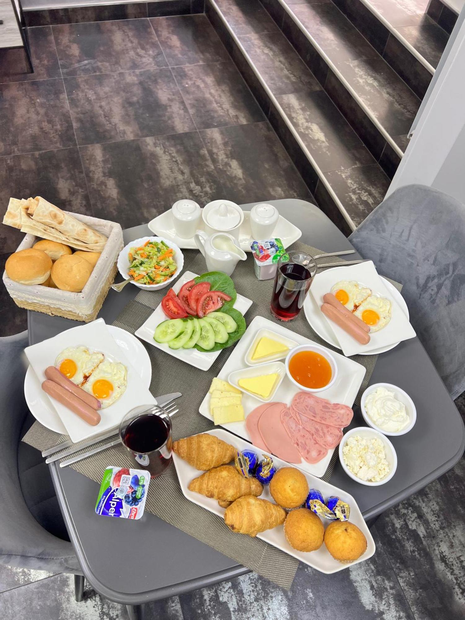 יירבאן Mashtots Hotel מראה חיצוני תמונה