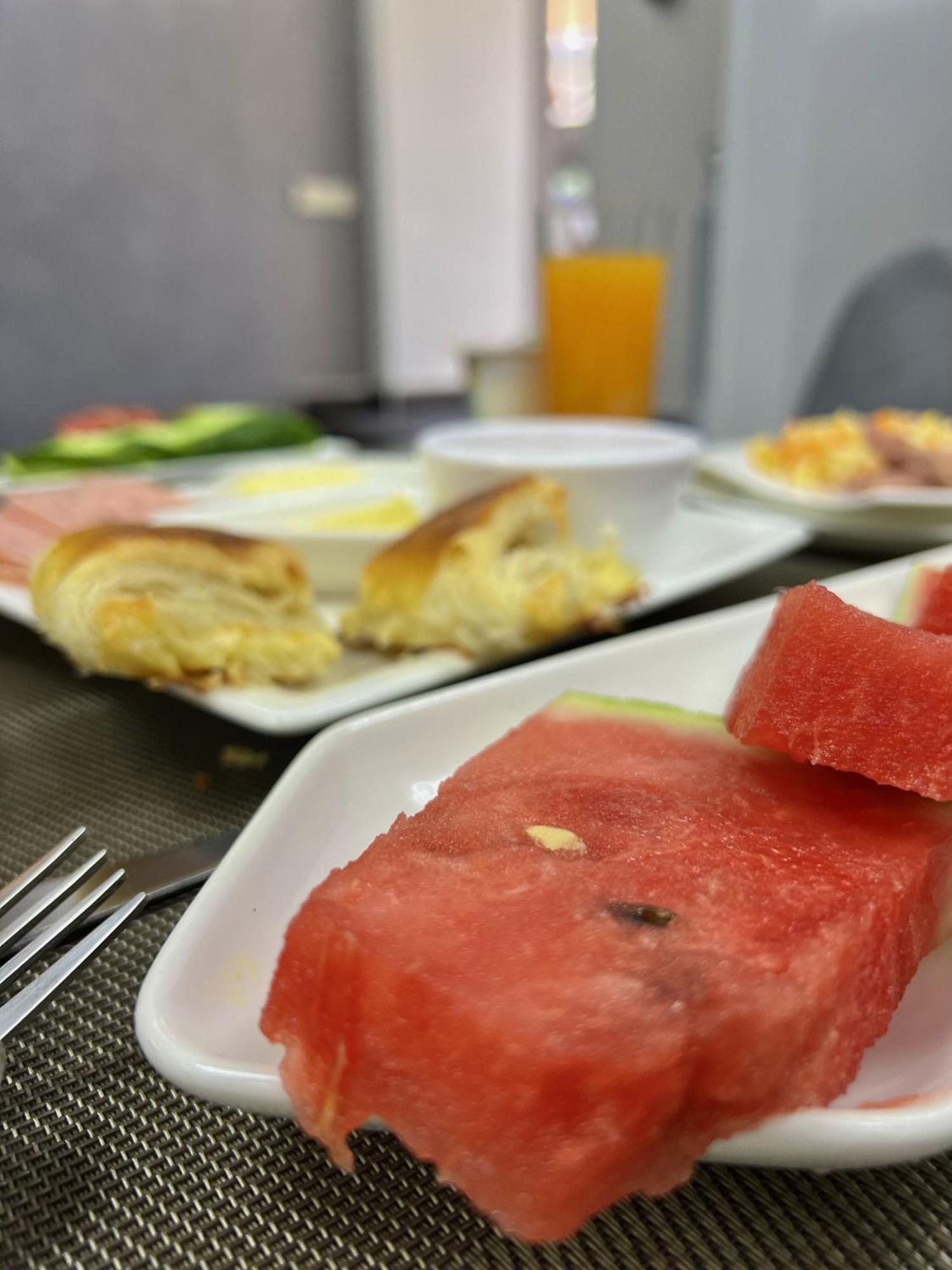 יירבאן Mashtots Hotel מראה חיצוני תמונה